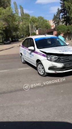 МАССОВОЕ ДТП: около остановки "База" столкнулись сразу 4 автомобиля.