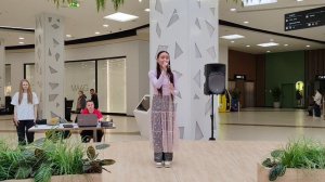 Звёздное лето поёт Надирова Алиса 
ТРЦ Весна концерт Сила искусства