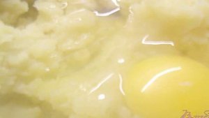 Картофельная бабка с грудинкой