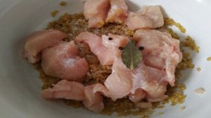 Булгур с куриным филе в горшочке