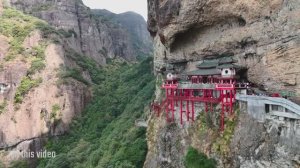 Я нашел Китайский дом бессмертных Дом на 1300-метровой скале