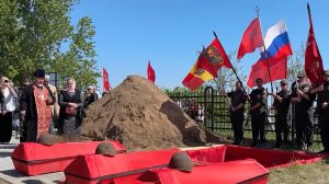 В Молдове торжественно перезахоронили останки советских солдат