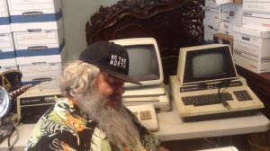 Commodore - Episode 468 - Playboy Amiga Ad Found - Dave Bradley - 1000 IBM MODEM APPLE [ls0bcyWyOMQ]