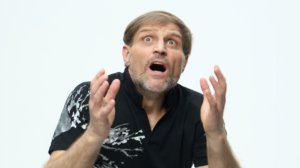 в лифте испуг для рекламы Носов Александр актёр кино 05-2025