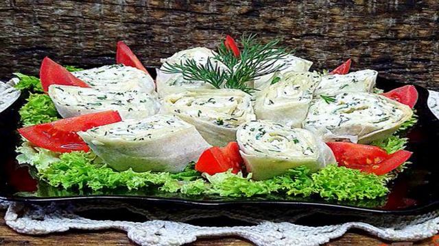 Рулет из лаваша с плавленым сыром