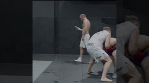 Капитан команды ALF Reality Пётр Ян на тренировке не забывал о своем любимом хобби – кошмаритьбойцов