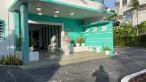 Маями, показ мод и поэзия