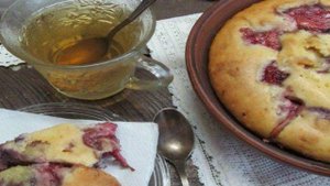 Пирог с клубникой