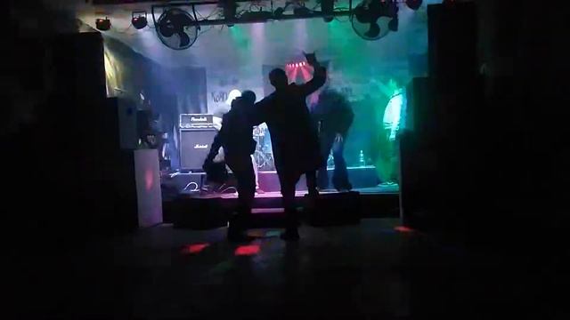 HARD ROCK с лошадью