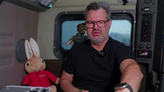 Алекс Брежнев. 🚚 Фура виски доехала! Разгружаюсь в солнечной Калифорнии!! 🚛
