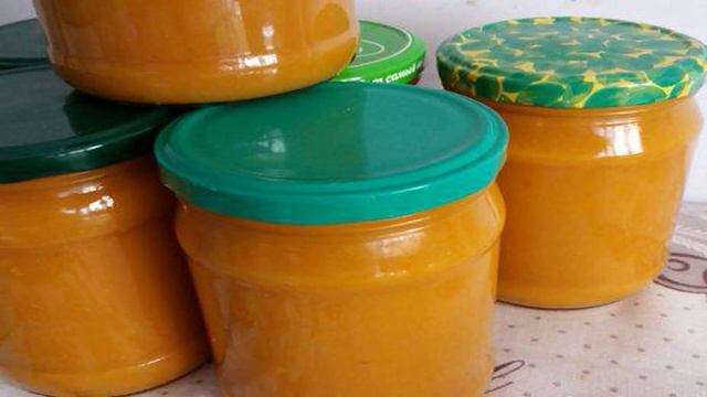 Кабачковая икра с томатами