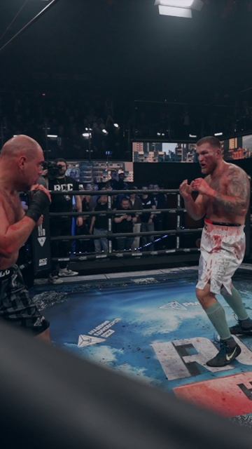 Слащинин в кровавом поединке перебил опытного Скобенко на RCC Hard 14