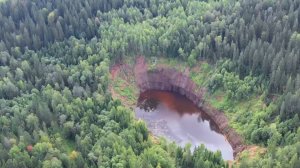 В_Ростове_появилась_огромная_дыра_в_земле_Что_это_такое