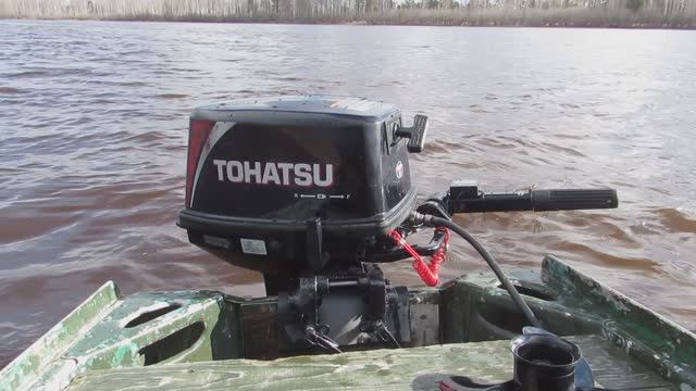 Казанка с лодочным мотором Тохатсу 9.8. Винт 8.5 смотреть онлайн