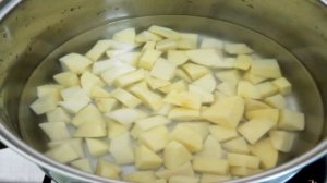 Рагу с фрикадельками в сметанном соусе