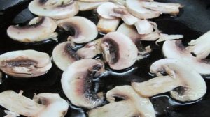 Салат с болгарским перцем и шампиньоном