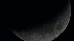 Луна цветная  2025.05.02 20:18