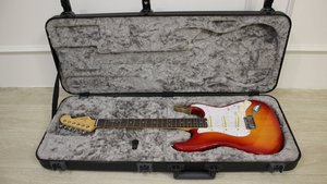 Fender Stratocaster American Elite USA with noiseless