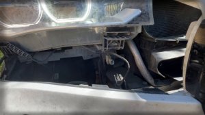 Замена звукового сигнала BMW X6 F16.