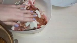 СОЧНЫЙ СТЕЙК ИЗ СВИНИНЫ НА МАНГАЛЕ