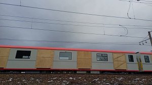 вл11 перегоняет метро из Питера