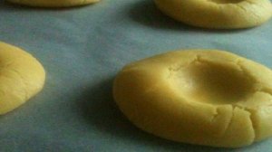 Песочное печенье с яблочно-медовой начинкой