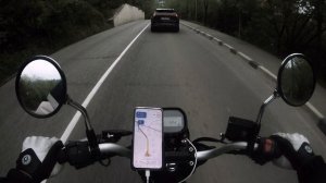 "Невероятная атмосфера: Как музыка и погода создают уникальное настроение"