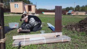 Жизнь в Деревне Затягивает,  собираю остальные грядки , посадила Огурцы .