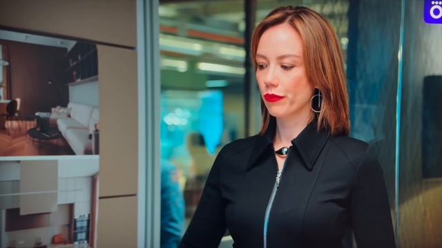 Роль Николь в сериале Мастодонт 2.Режиссёр Станислав Довжик.