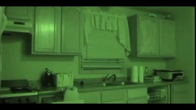 Полтергейст хозяйничает на кухне