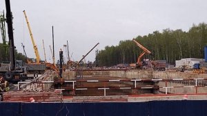 Щит-гигант Победа привезли на площадку Липовая Роща Рублёво-Архангельской линии
