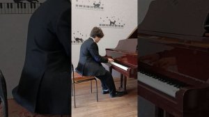 Папикьян Агаси