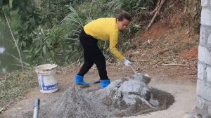 Challenge building a house with small stones. Lesnoy Duyen