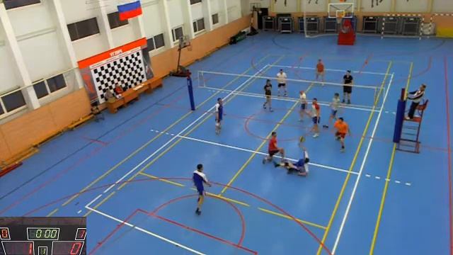 9 тур Реал-СКТБ 2:0 Первенство Углича по волейболу 2013