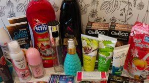 Покупки и подарки косметики и ухода.