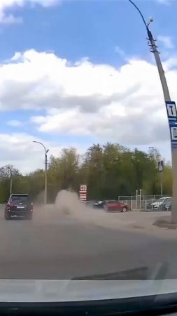 Хреновый из него гонщик.