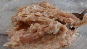 Куриные тефтели с овсянкой в сметанно-имбирном соусе