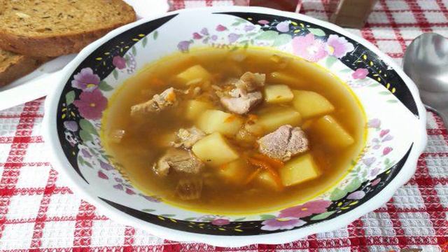 Суп со свининой и рисом