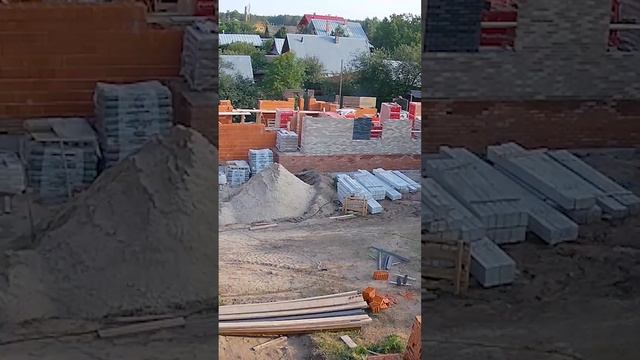 Дом за минуту: стройка в ускоренной съемке