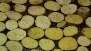 Картофель запеченный в кожуре