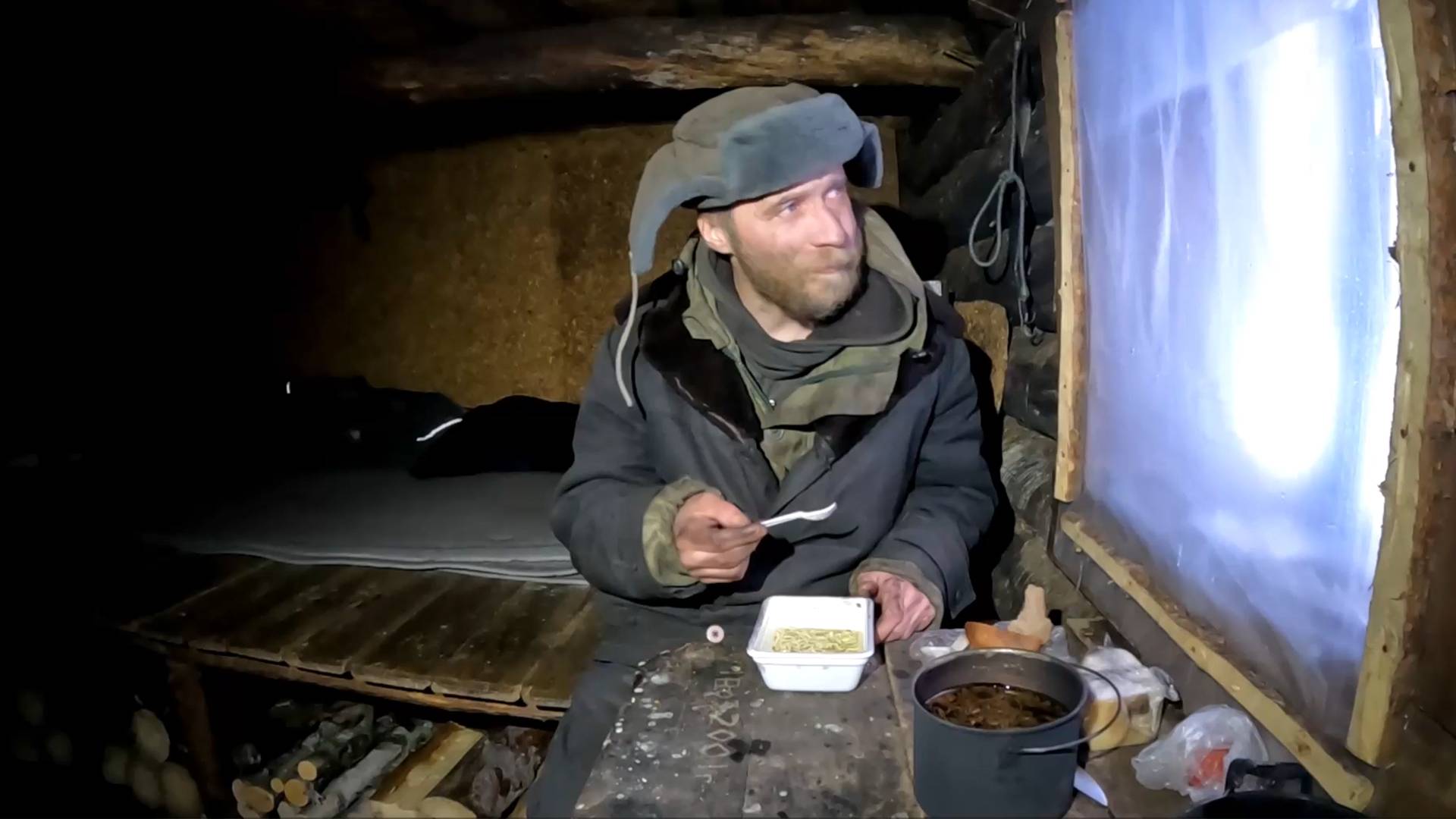 Какая то аномалия. Зимняя рыбалка. Избушка. Часть 1 смотреть онлайн