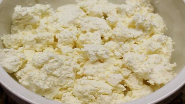Творожный десерт в виде поросят