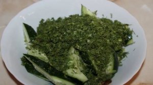 Огурец слабосоленый с укропом