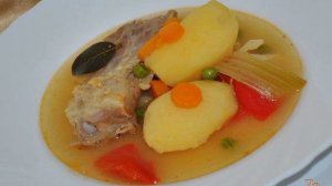 Жаркое со свиными ребрами, овощами и хамоном