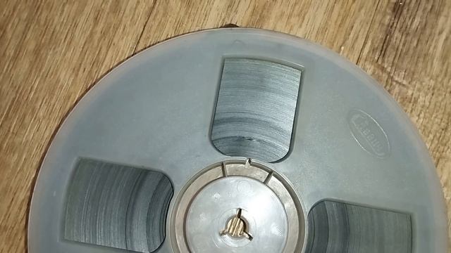 Убрал гудение двигателя приемной катушки на магнитофоне Орбита - 107 С. Перешёл на ёмкостное сопроти смотреть онлайн