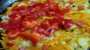 Куриные потроха с грибами по деревенски