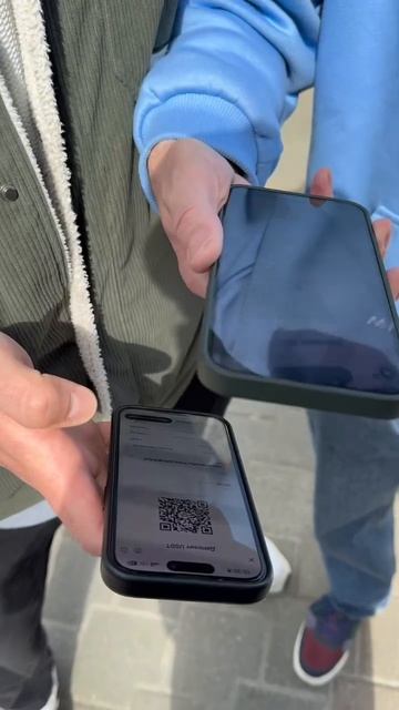 Реакция девушки бесценна! 🙂 смотреть онлайн