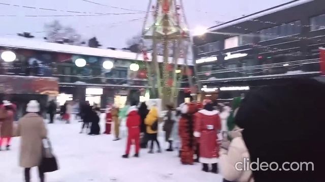 happy new year russia фестиваль терра зима уфа парад разных чудищь .дед мороз  снегурочка 1 01 2022