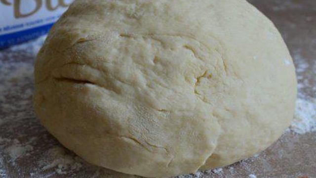 Пирожки с клубникой