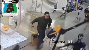 В Китае восстание машин уже началось. Робот напал на инженеров прямо во время тестирования.